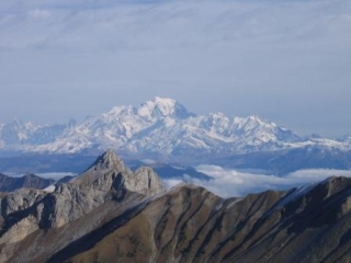  Excursión con raquetas de nieve en Bauges 